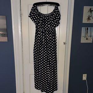 Maxi Blue and White Polka Dot Dress with pockets